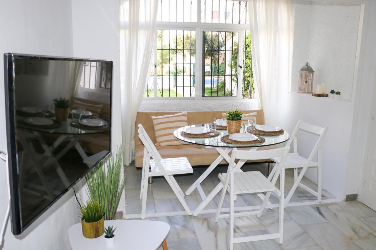 Apartamento 2 Dormitorios Al Lado De La Playa La Cala De Mijas Exteriör bild