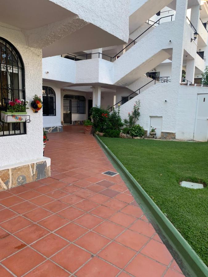 Apartamento 2 Dormitorios Al Lado De La Playa La Cala De Mijas Exteriör bild