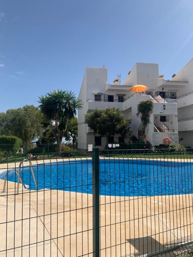 Apartamento 2 Dormitorios Al Lado De La Playa La Cala De Mijas Exteriör bild